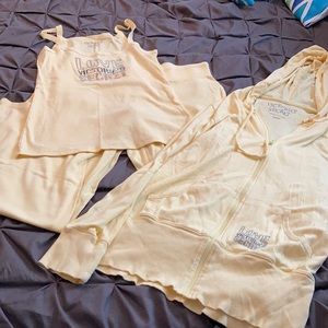 Victoria’s Secret pajama set size medium
